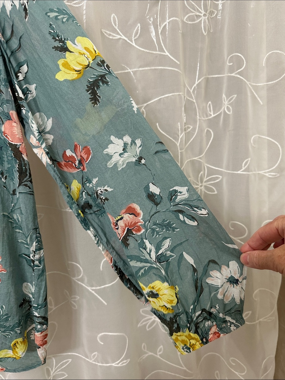 LOFT green Floral Long-Sleeve Tie-Neck Blouse - Picture 4 of 7